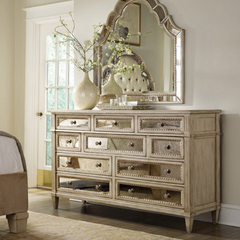 Hooker Ten Drawer Dresser Pearl Essene