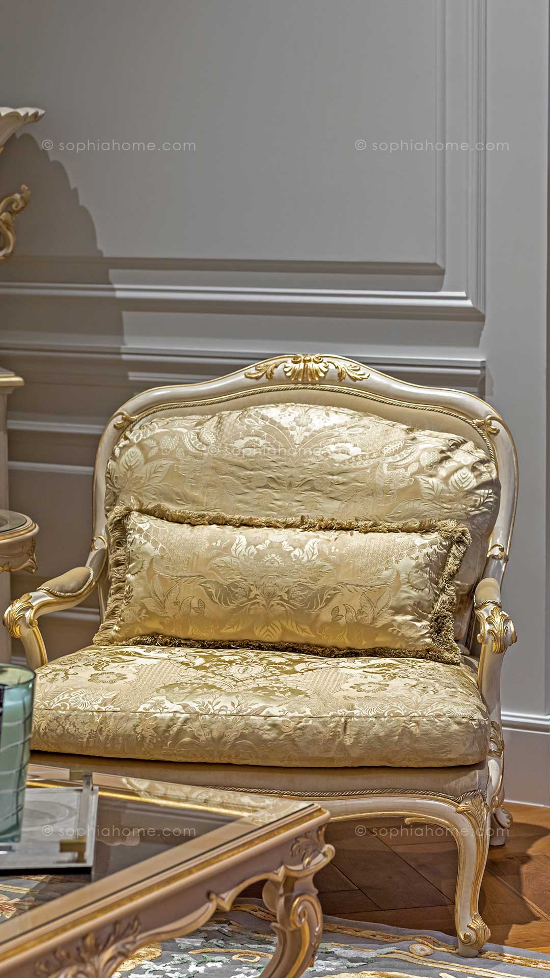 majlis-furniture-classic-Armchair-18