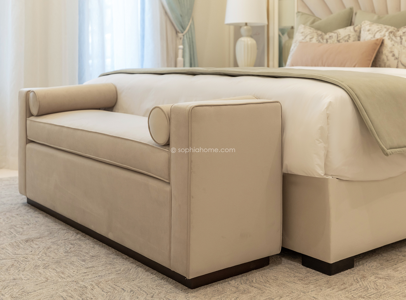 Yolanda Bedroom Furniture Set (4)